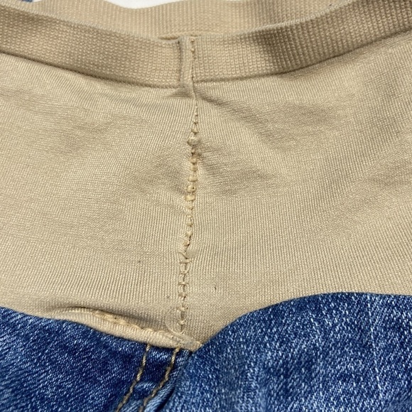 Old Navy Maternity Boot Cut Smooth Full Panel Medium Wash Comfy Maternity Jeans - Picture 9 of 14